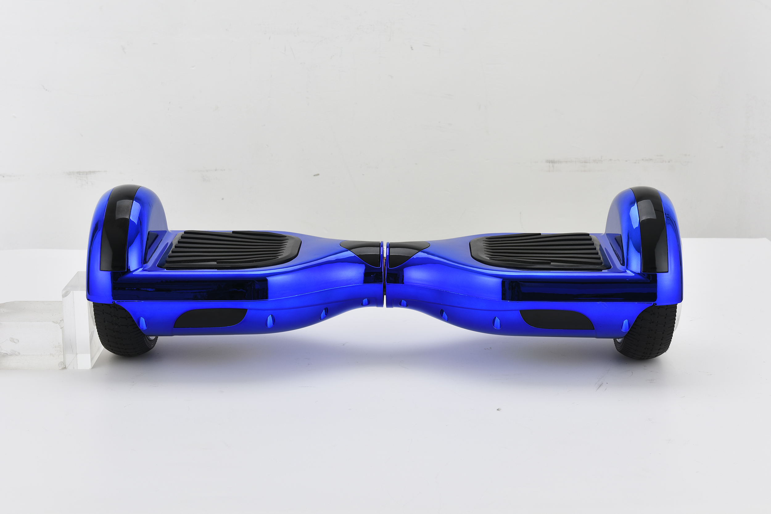 Australian hoverboard blue chrome design
